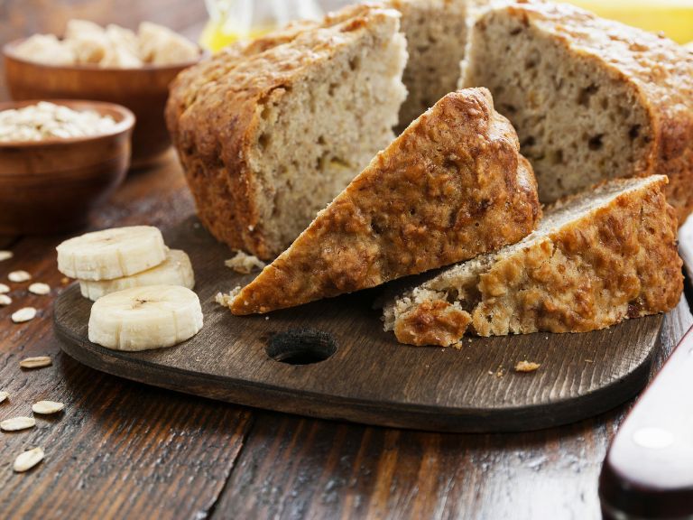 bolo de banana com aveia fit
