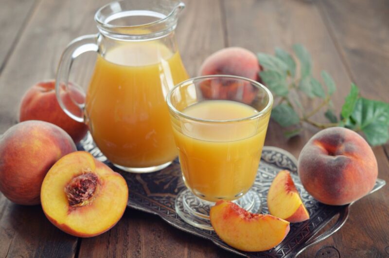 Suco Refrescante de Pêssego: Um Brinde à Natureza