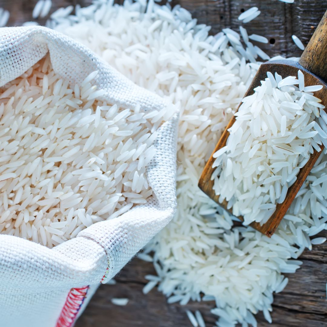 Armazenar arroz cru para não dar bicho.