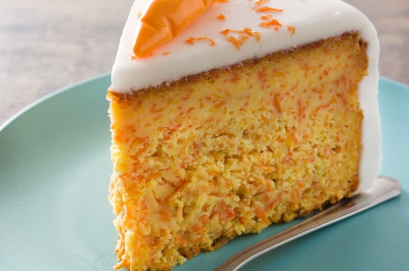 Bolo de Cenoura com Cobertura de Cream Cheese: A Delícia que Vai Conquistar seu Paladar
