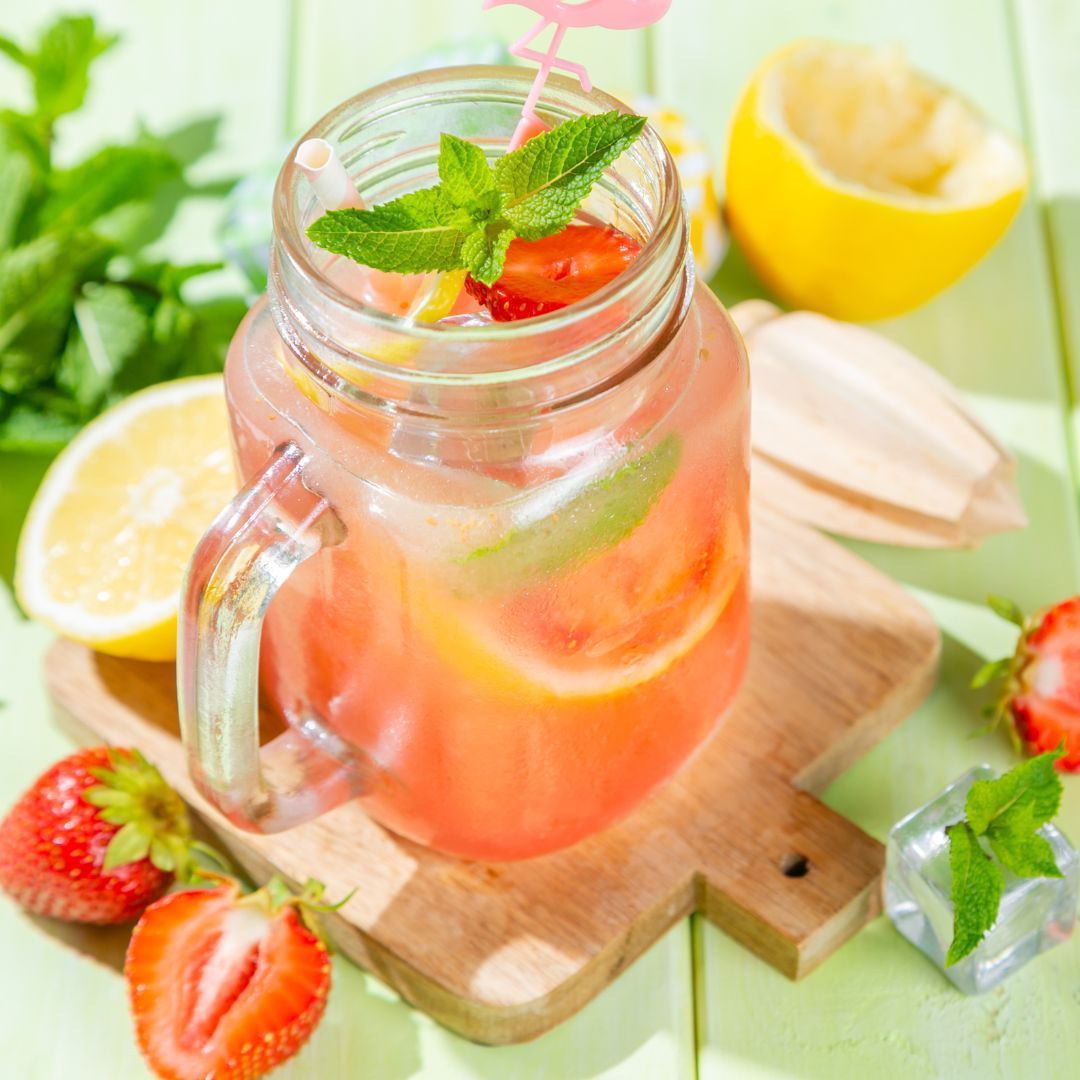 Suco de limão com morango